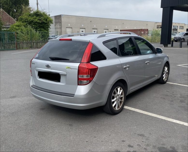 KIA CEED SW 1.6 CRDI 90 CV DYNAMICS ANNEE  2011