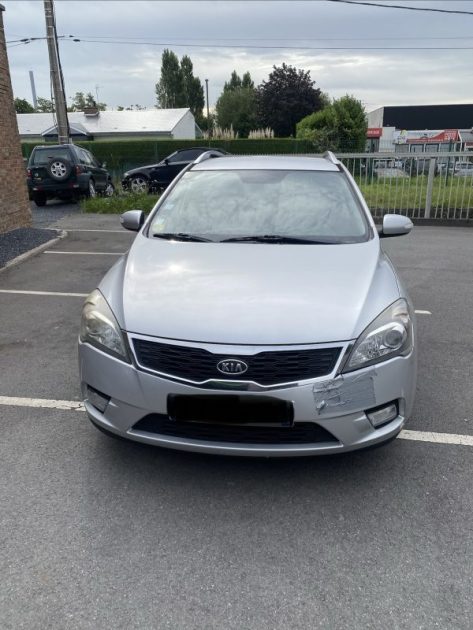 KIA CEED SW 1.6 CRDI 90 CV DYNAMICS ANNEE  2011