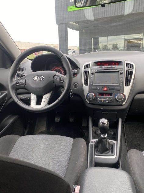 KIA CEED SW 1.6 CRDI 90 CV DYNAMICS ANNEE  2011