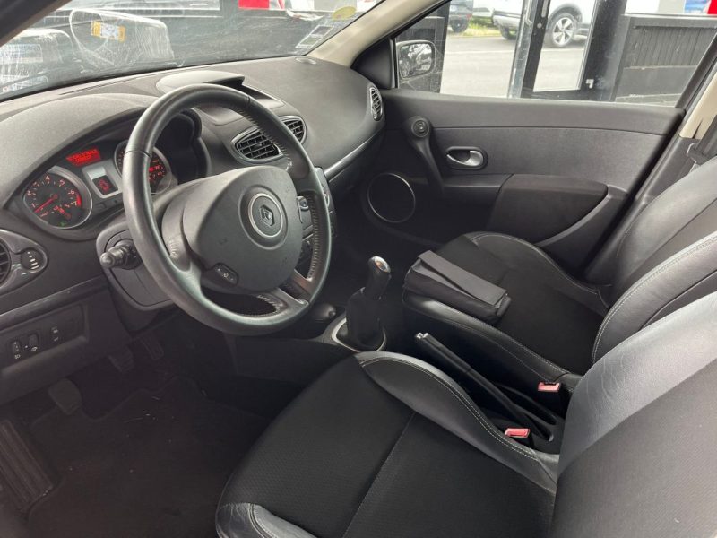 🚗 RENAULT CLIO III 1.4i 98ch ⚙️  1 ère main❄️ Climatisation 📡 Radar de recul 🪑 Semi-cuir