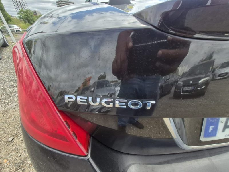PEUGEOT 308  CC 2.0 HDi 16V FAP 140 cv Cabriolets Trés Bon Etat