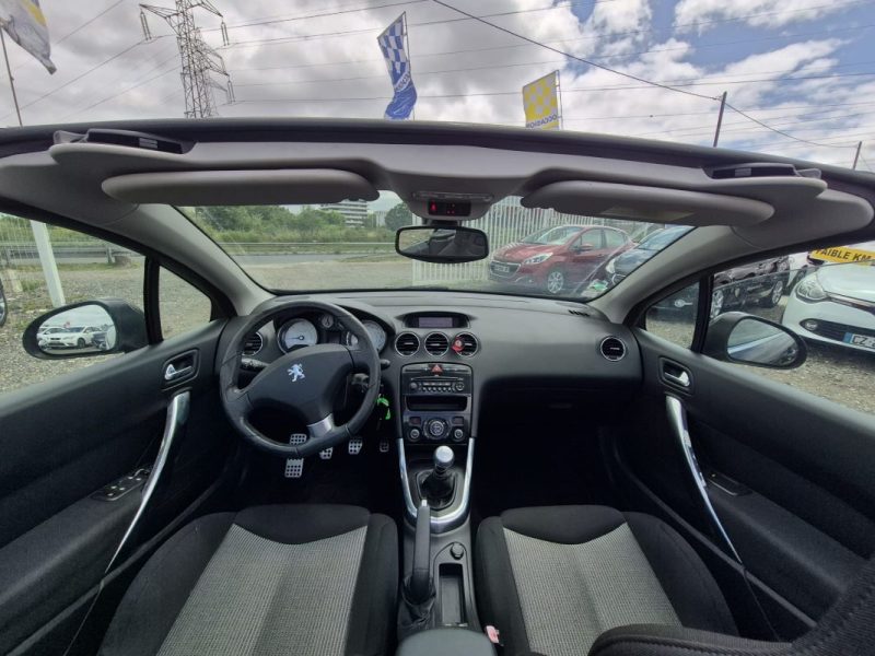 PEUGEOT 308  CC 2.0 HDi 16V FAP 140 cv Cabriolets Trés Bon Etat