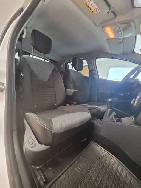 RENAULT CLIO IV 1.5 DCI 90 EXPRESSION 2012 - Distribution neuve -CT OK -Garantie 12 mois ou 15000km 