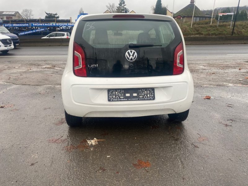 VOLKSWAGEN VW  UP ! 1.0  2013
