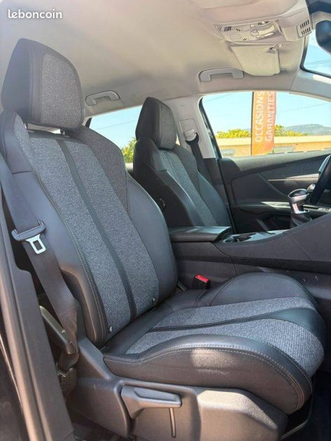 PEUGEOT 3008 II 1.6 BLUE HDI 120 ACTIVE 2017