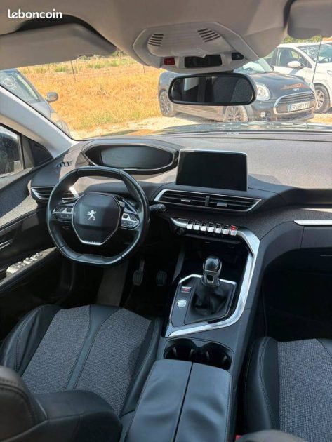 PEUGEOT 3008 II 1.6 BLUE HDI 120 ACTIVE 2017