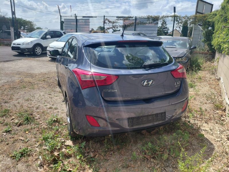 HYUNDAI I30 1.6 109 2012