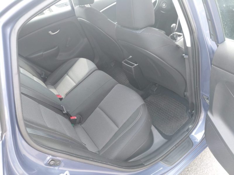 HYUNDAI I30 1.6 109 2012