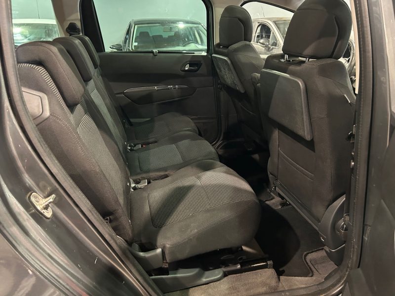 PEUGEOT 5008 2.0 HDI 150CH 