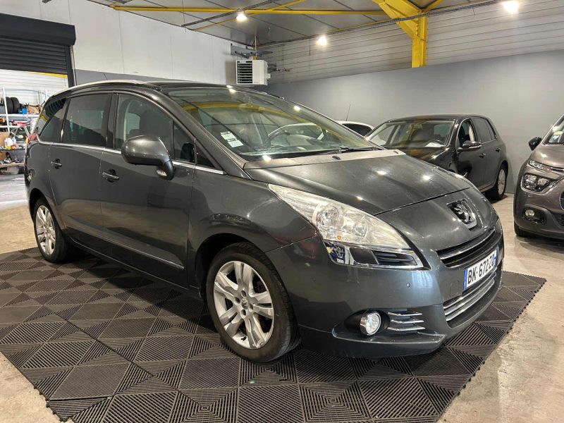 PEUGEOT 5008 2.0 HDI 150CH 