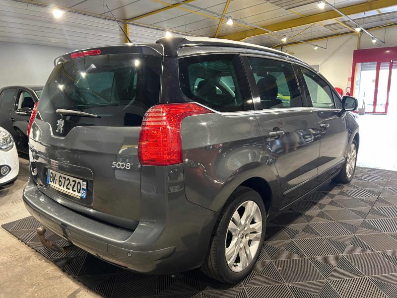 PEUGEOT 5008 2.0 HDI 150CH 