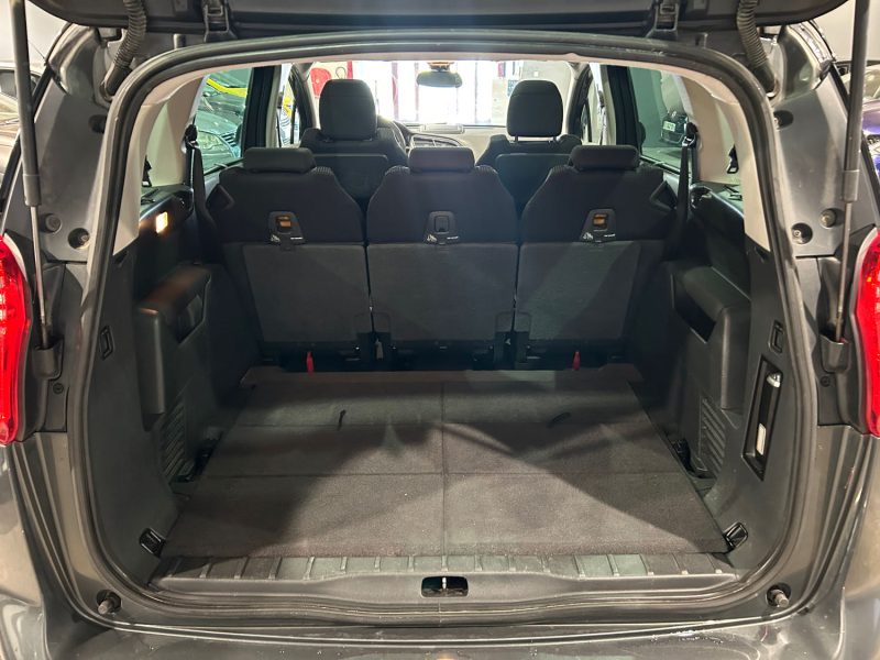 PEUGEOT 5008 2.0 HDI 150CH 