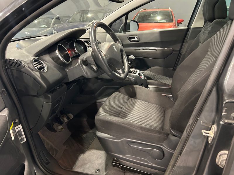 PEUGEOT 5008 2.0 HDI 150CH 