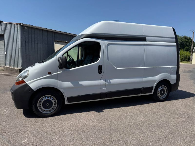 Renault Trafic L2H2 1.9 DCI 80ch | Attelage 
