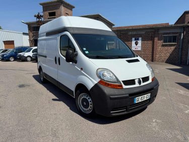 Renault Trafic L2H2 1.9 DCI 80ch | Attelage 
