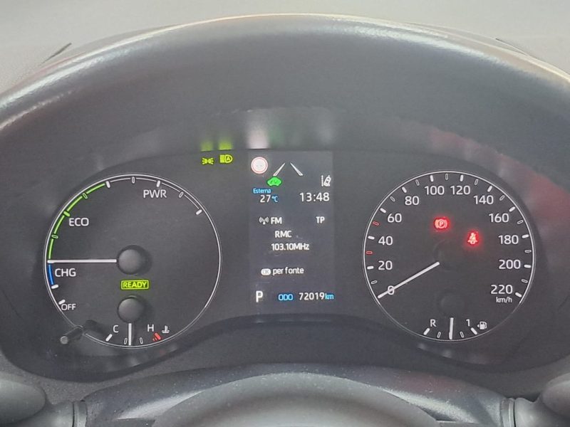 TOYOTA YARIS 4 BERLINE 116cv DYNAMIC BUSINESS 2022/1 ERE MAIN/TVA RECUPERABLE