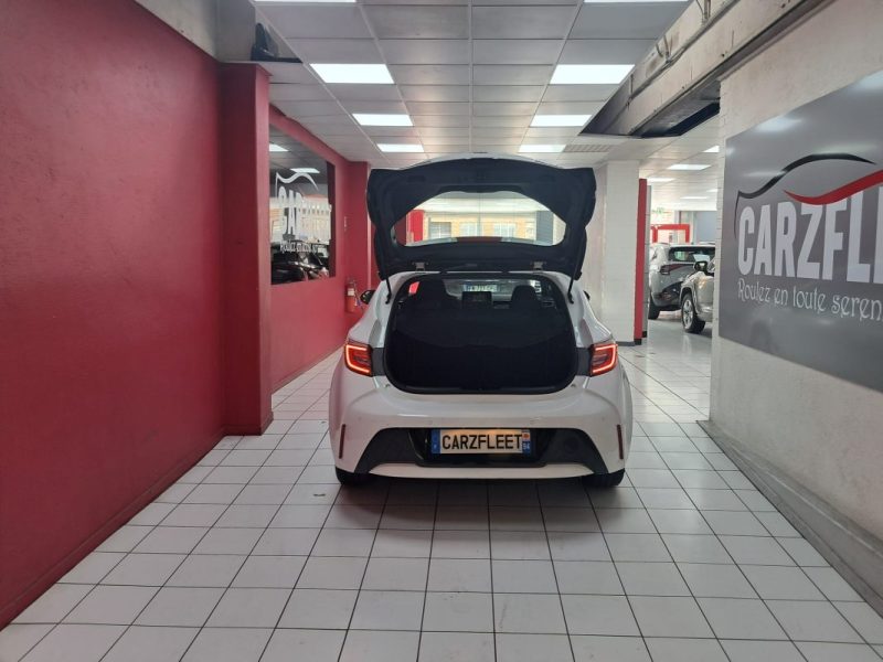 TOYOTA COROLLA BERLINE HYBRIDE 1.8 DYNAMIC BUSINESS 122cv/1 ERE MAIN/TVA RECUPERABLE