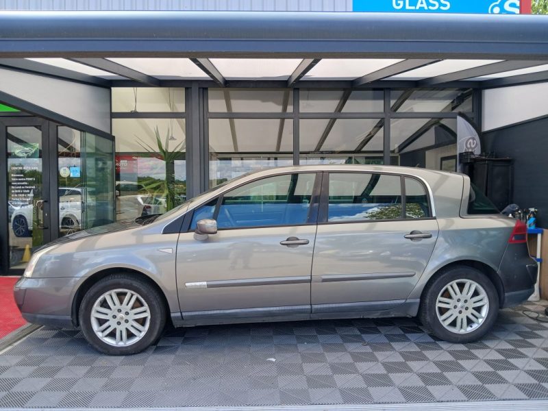 RENAULT VEL SATIS EXPRESSION 2.2DCI 150 2004 *VENDU DANS L'ETAT A PRO OU EXPORT *