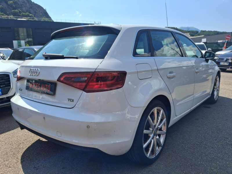 AUDI A3 1.6 TDI 110 CV AMBITION LUXE 2014