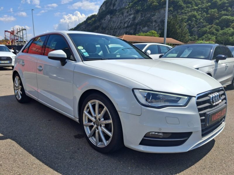 AUDI A3 1.6 TDI 110 CV AMBITION LUXE 2014