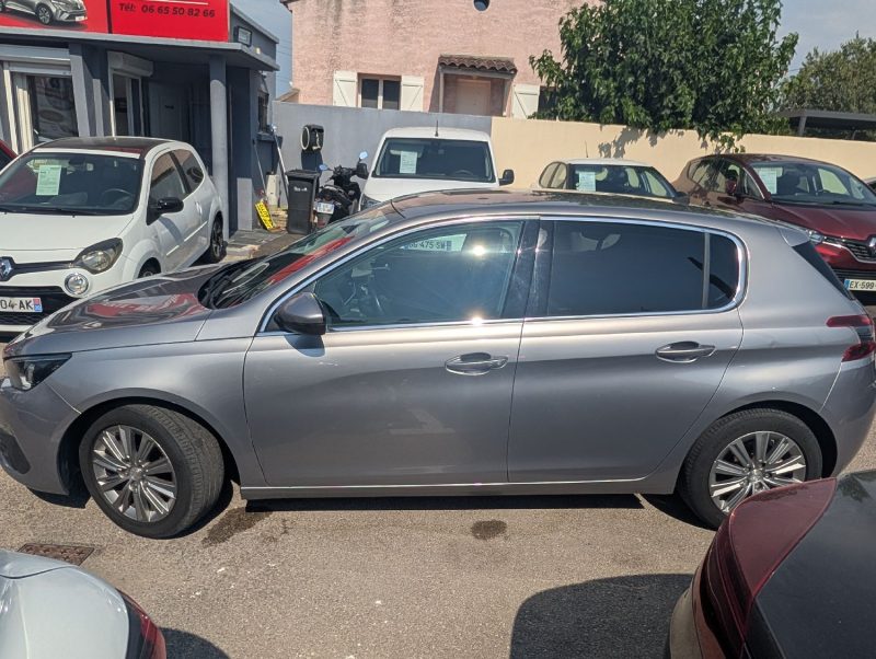 PEUGEOT 308 II 1.5 BLUE HDI 130 ALLURE  CLES MAIN LIBRE /GPS COULEUR GARANTIE 12 MOIS