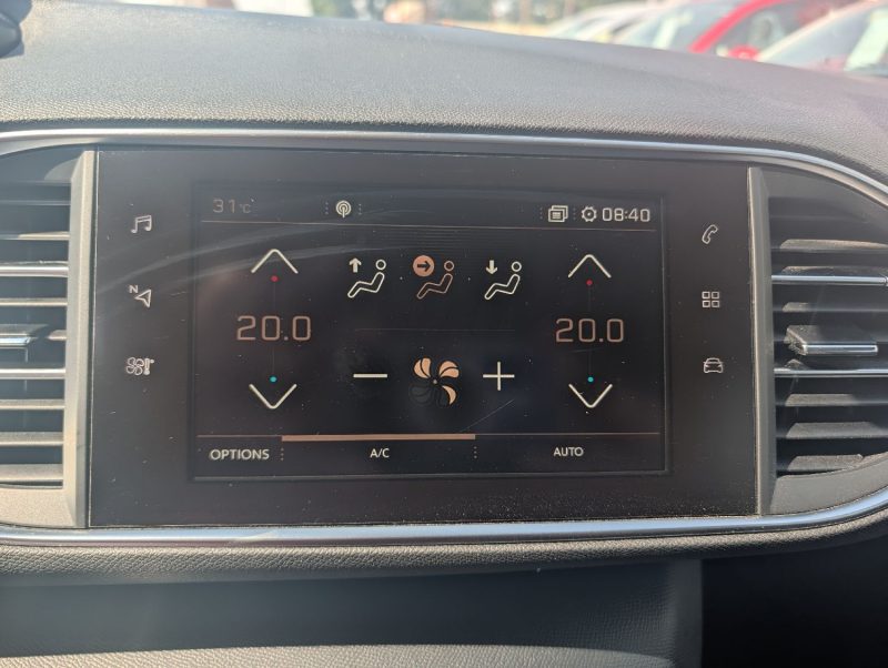 PEUGEOT 308 II 1.5 BLUE HDI 130 ALLURE  CLES MAIN LIBRE /GPS COULEUR GARANTIE 12 MOIS