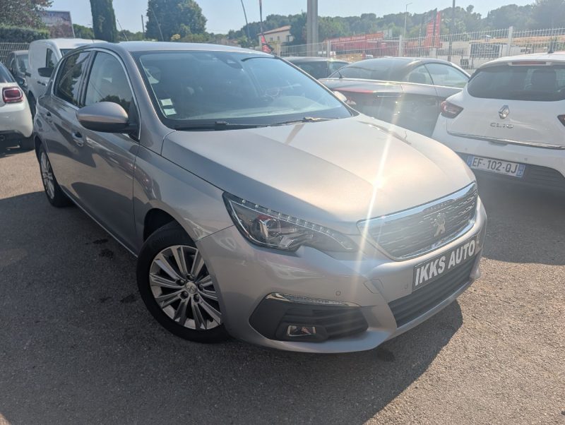 PEUGEOT 308 II 1.5 BLUE HDI 130 ALLURE  CLES MAIN LIBRE /GPS COULEUR GARANTIE 12 MOIS