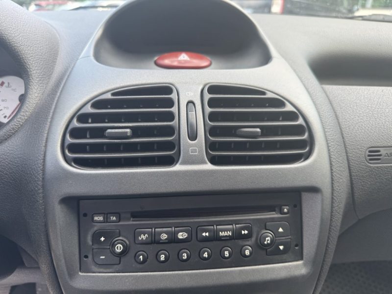 PEUGEOT 206 X LINE 1.4 HDI 68 CH 2004