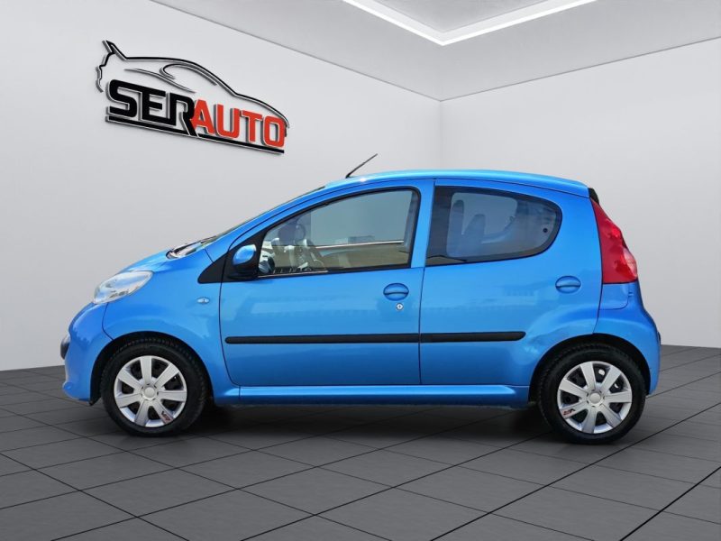PEUGEOT 107 1.0E 12V TRENDY 2-TRONIC AUTOMATIQUE / CLIM / 5 PORTES / FAIBLE KILOMETRAGE