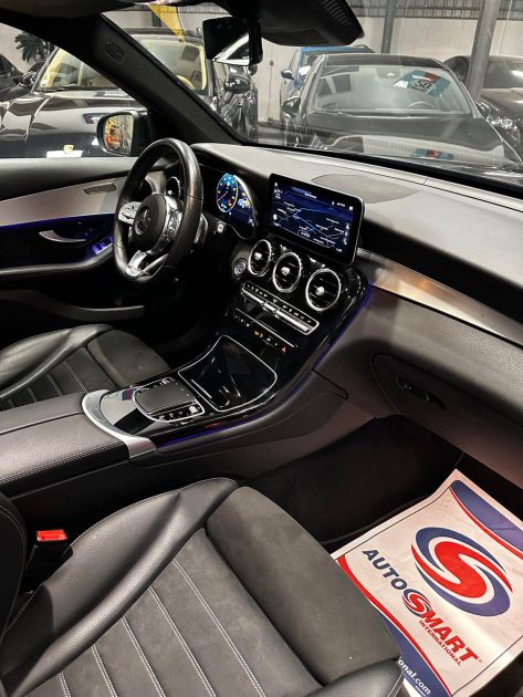 MAGNIFIQUE MERCEDES GLC 300 E 4 MATIC AMG LINE 211 + 122 CH (SUIVI D’ENTRETIEN, TOIT OUVRANT)