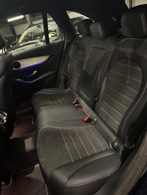 MAGNIFIQUE MERCEDES GLC 300 E 4 MATIC AMG LINE 211 + 122 CH (SUIVI D’ENTRETIEN, TOIT OUVRANT)