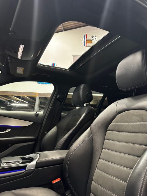 MAGNIFIQUE MERCEDES GLC 300 E 4 MATIC AMG LINE 211 + 122 CH (SUIVI D’ENTRETIEN, TOIT OUVRANT)