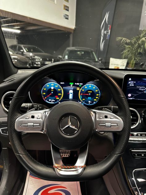 MAGNIFIQUE MERCEDES GLC 300 E 4 MATIC AMG LINE 211 + 122 CH (SUIVI D’ENTRETIEN, TOIT OUVRANT)
