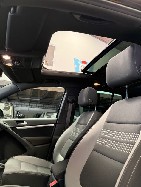 MAGNIFIQUE VOLKSWAGEN TIGUAN 1.4 TSI 122 4X2 ( TOIT OUVRANT PANORAMIQUE, PARK ASSIST) ⭐️⭐️⭐️⭐️⭐️