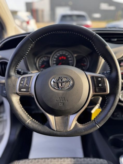 TOYOTA YARIS 1.0 VVTI 69 TECHNOLINE 2016
