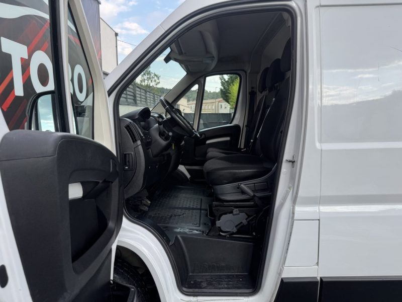 PEUGEOT BOXER BOXER 330 L2H1 2.2 BLUE HDI 120 PRO 2022 TTC