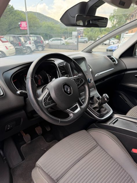 Renault Grand Scénic IV Business dCi 110 – 5 places – 60 000 km garantie 12 mois
