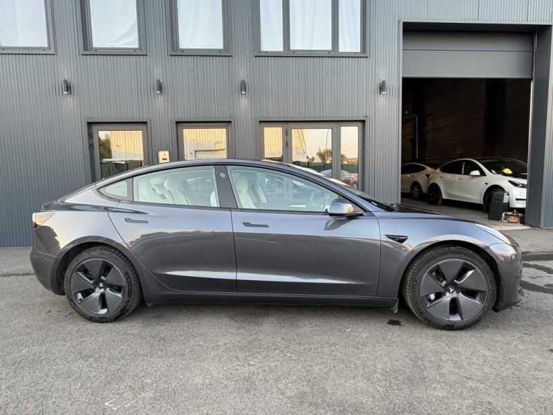 TESLA MODEL 3 STANDARD PLUS 2021LFP ATTELAGE AUTOPILOT AMELIORÉ 