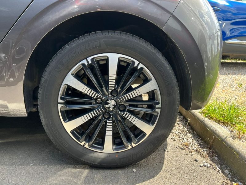 🚗 PEUGEOT 208 1.2 PURETECH 110ch ⚙️ TECH EDITION 📷 Caméra de recul 📱 Bluetooth 🧭 GPS
