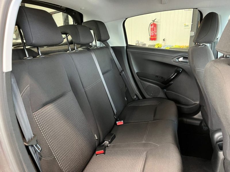🚗 PEUGEOT 208 1.2 PURETECH 110ch ⚙️ TECH EDITION 📷 Caméra de recul 📱 Bluetooth 🧭 GPS