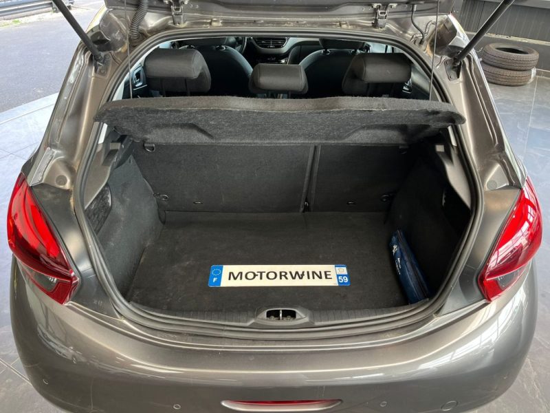 🚗 PEUGEOT 208 1.2 PURETECH 110ch ⚙️ TECH EDITION 📷 Caméra de recul 📱 Bluetooth 🧭 GPS