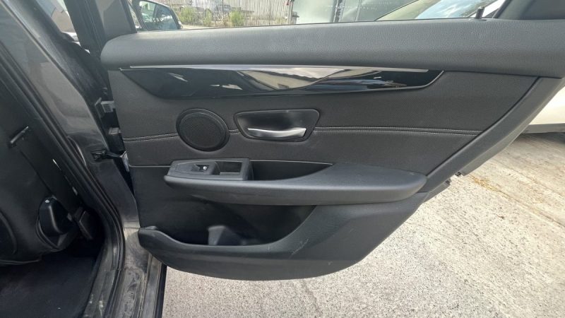B.M.W. SERIE 2 ACTIVE TOURER 216D 1,5 L 116 cv SPORT LINE TOIT OUVRANT