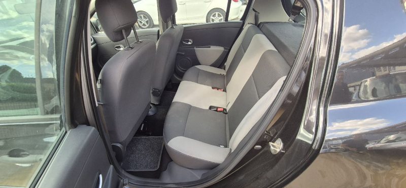 RENAULT CLIO III AUTHENTIQUE 1.2 16V 75CH 2011