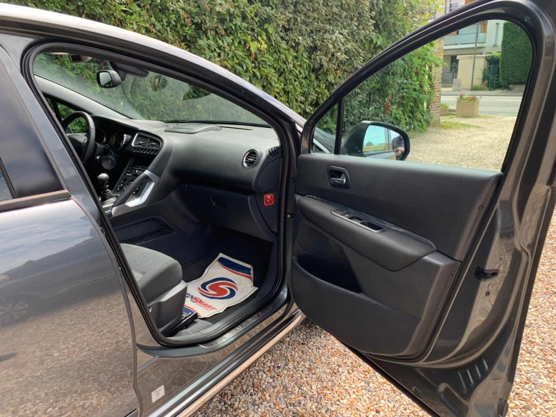 PEUGEOT 3008 1.6 HDI 16V 110 FELINE 2010
