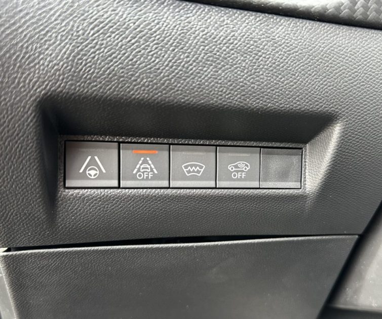 PEUGEOT 2008 II 1.2 PURE TECH 155 GT PACK EAT 2021 SUIVI & GARANTIE 6 MOIS