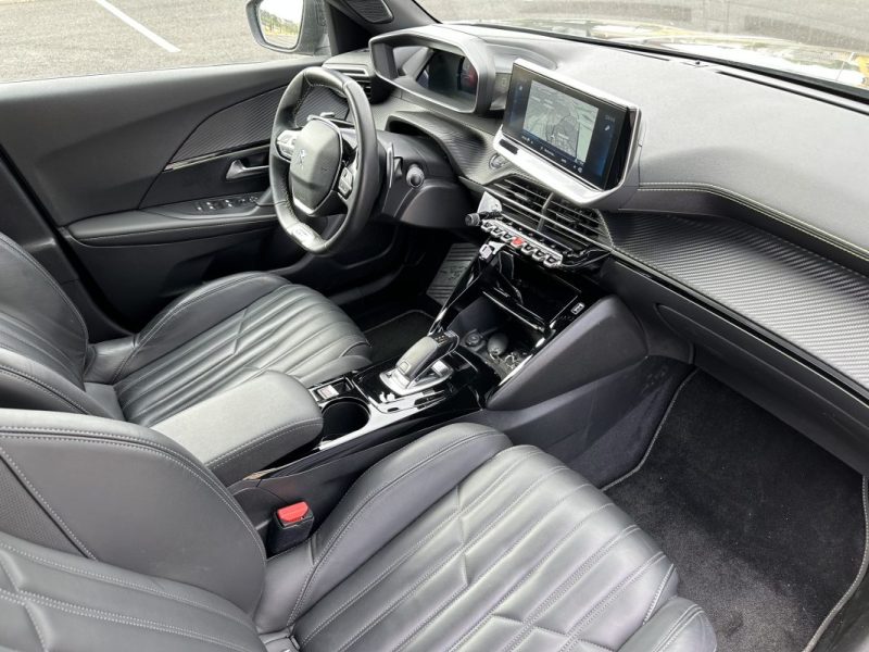 PEUGEOT 2008 II 1.2 PURE TECH 155 GT PACK EAT 2021 SUIVI & GARANTIE 6 MOIS