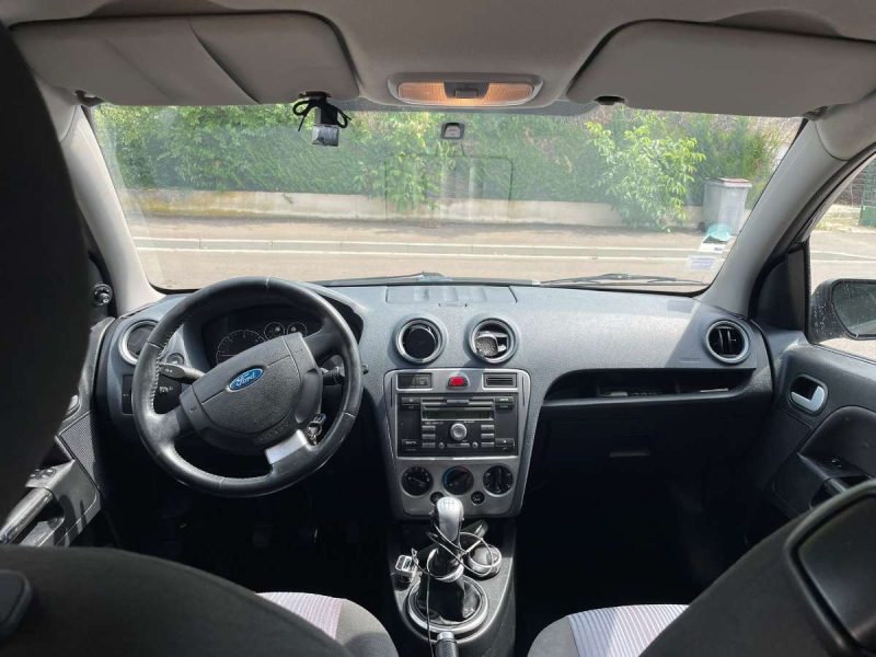 FORD FUSION 