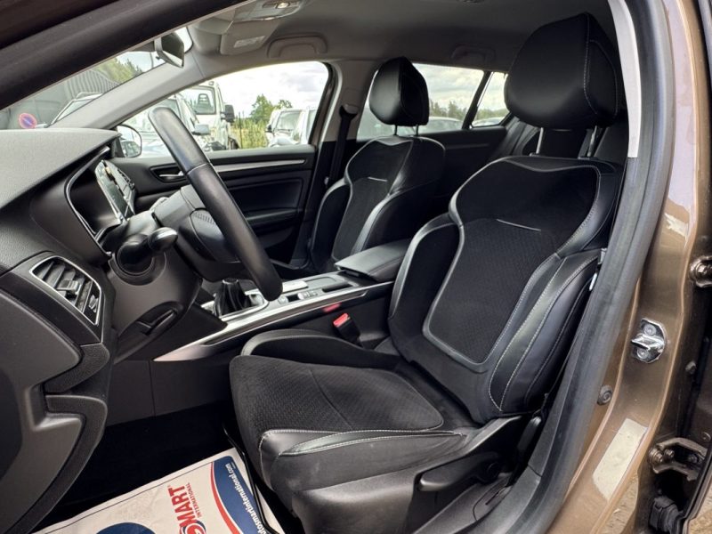 RENAULT MEGANE 1.2 I PACK INTENS FULL OPTIONS GPS/CLIM/CUIR/LED 1er MAIN 