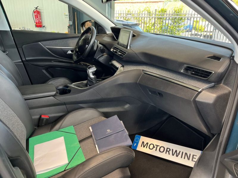 🚗 PEUGEOT 5008 II 1.6 BLUEHDI 120ch ⚙️ 📷 Caméra de recul 📱 Bluetooth 🪑 7 places