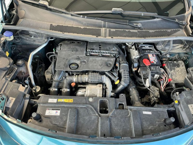 🚗 PEUGEOT 5008 II 1.6 BLUEHDI 120ch ⚙️ 📷 Caméra de recul 📱 Bluetooth 🪑 7 places